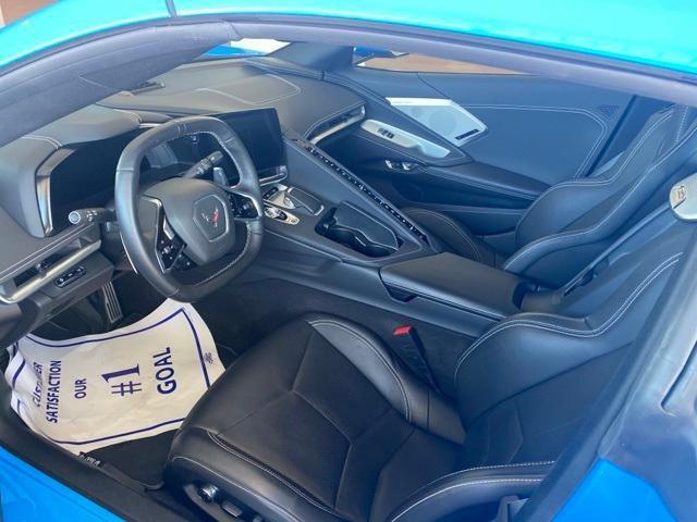 2022 chevrolet corvette stingray w/2lt