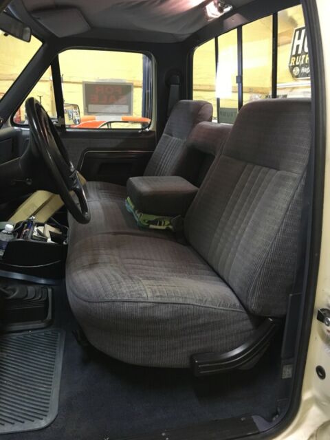 1990 4x4 65k miles original paint no rust has never seen snow or rain