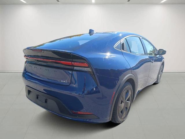 2023 toyota prius le