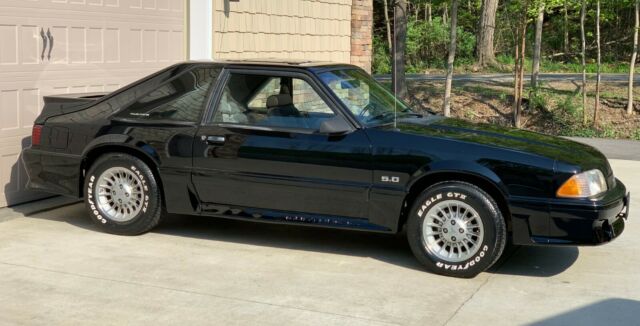 1990 ford mustang gt 5.0 2 door coupe no reserve !!