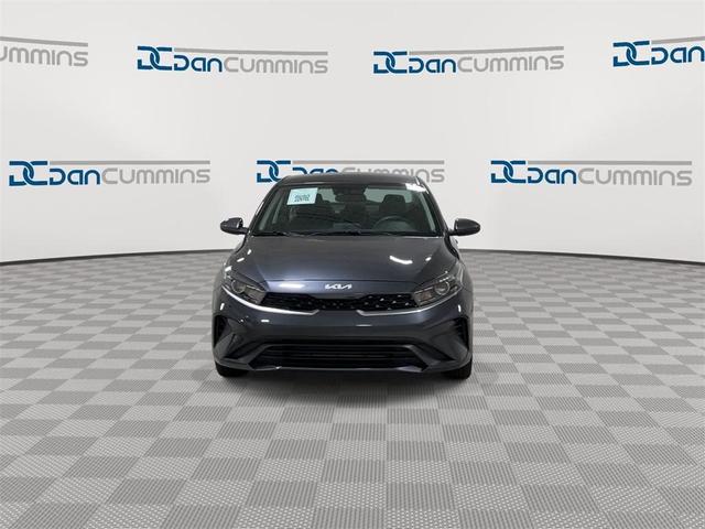 2022 kia forte lxs