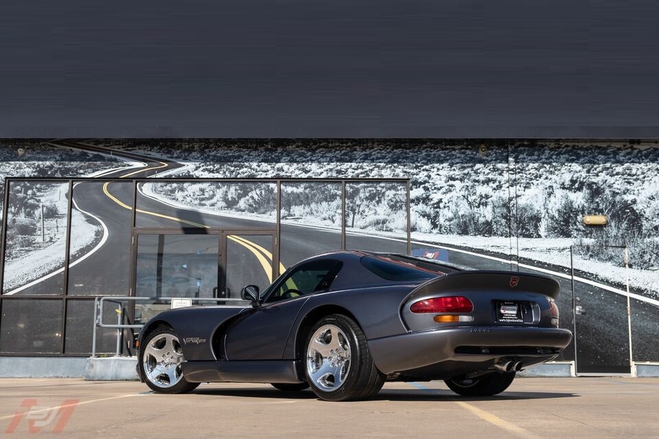 2000 dodge viper gts