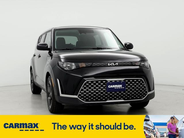 2023 kia soul ex