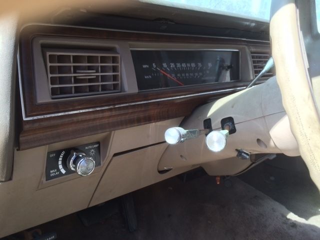 88 ford ltd country squire woody wagon, nice interior, 5.0 v8 chevy chase