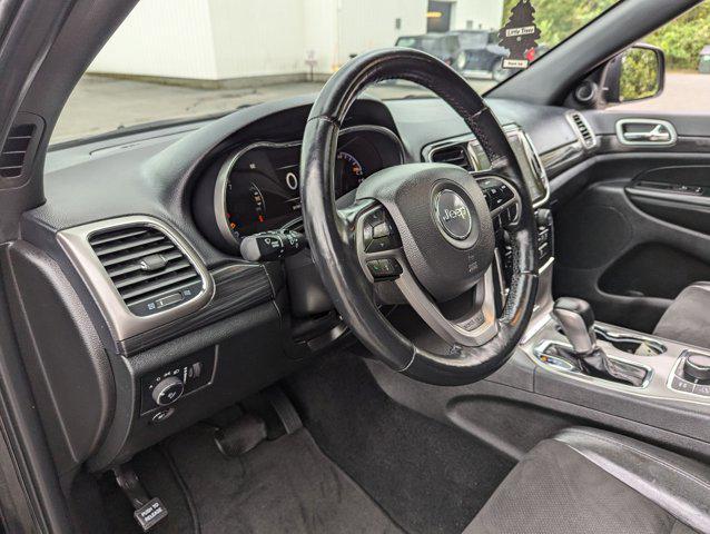 2022 jeep grand cherokee laredo