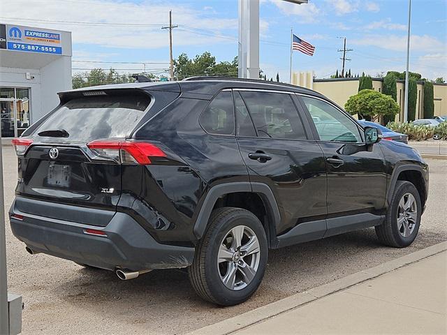 2022 toyota rav4 xle