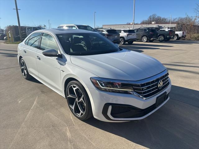 2021 volkswagen passat 2.0t r-line