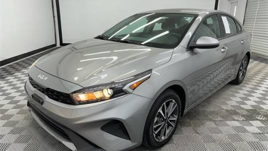2023 Kia Forte lxs