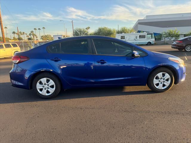 2017 kia forte lx