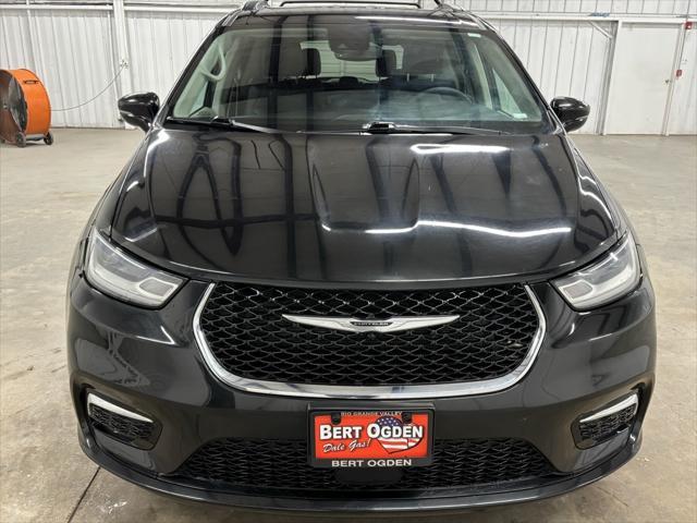 2022 chrysler pacifica touring l