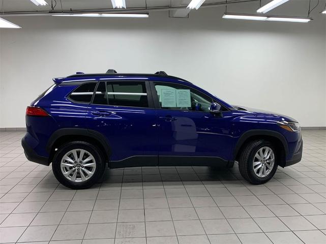 2024 toyota corolla cross le