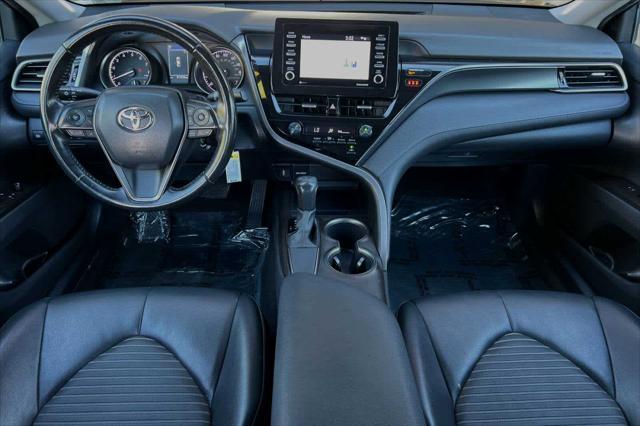 2021 toyota camry se
