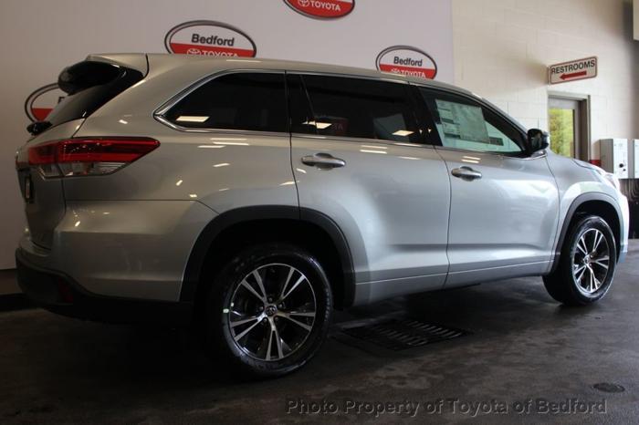 used 2019 toyota highlander fwd le bedford, oh 44146 for sale in orange village, ohio