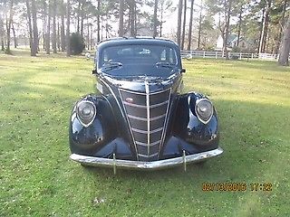 1937 lincoln zephyr sedan