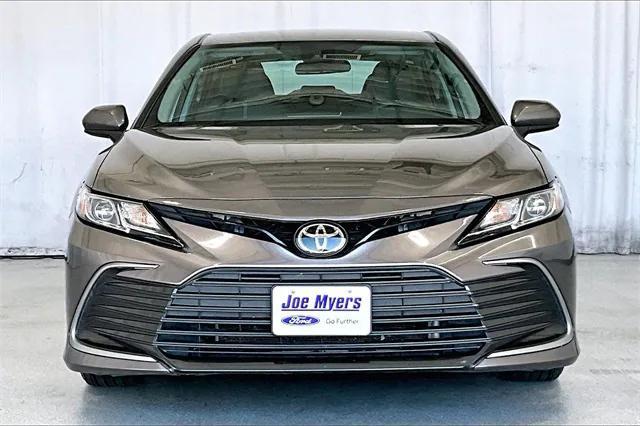 2024 toyota camry le