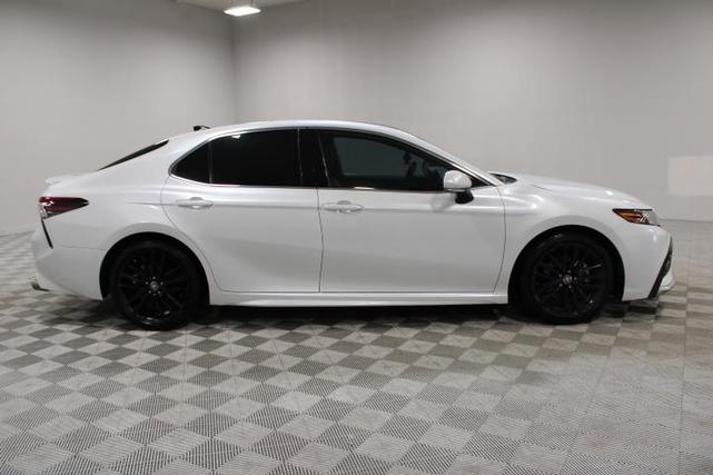 2021 toyota camry xse