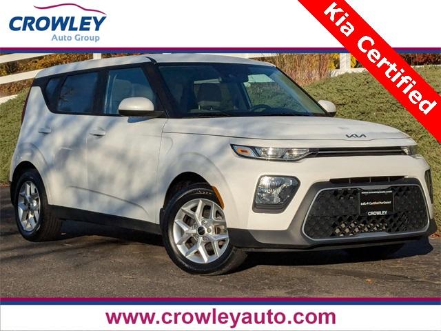 2022 kia soul lx