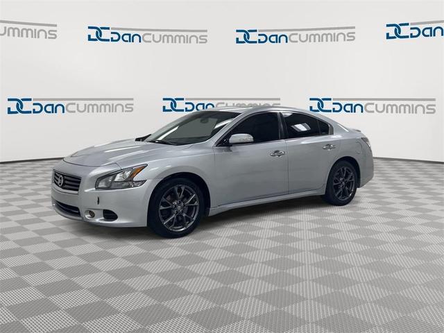 2012 nissan maxima s