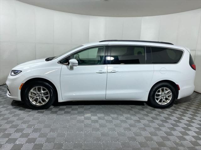 2022 chrysler pacifica touring l