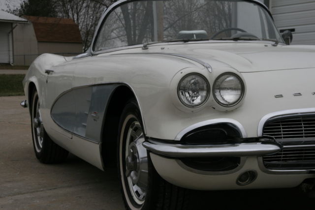 very original 1961 corvette #'s matching 283/230hp extremely nice