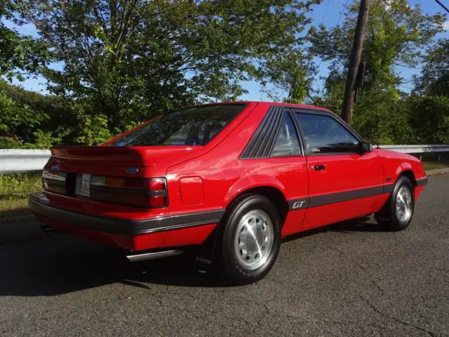 1985 ford mustang gt 5.0 h.o. 5spd. - original survivor condition