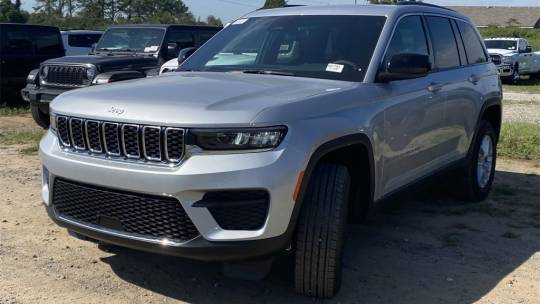 2024 Jeep Grand Cherokee laredo x