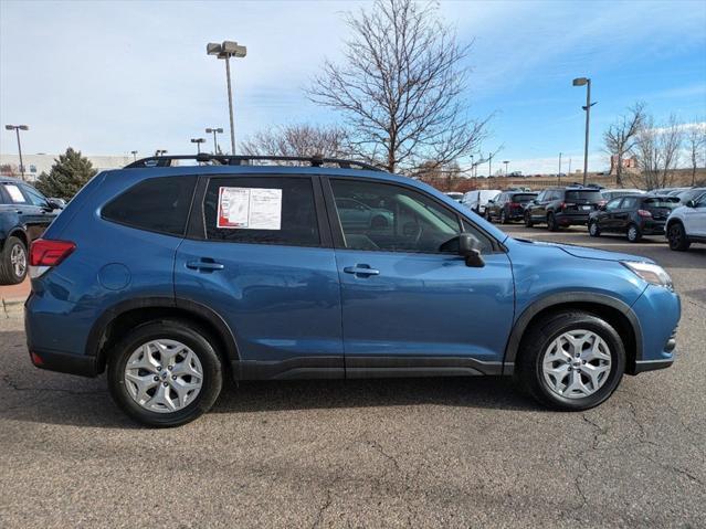 2022 subaru forester base