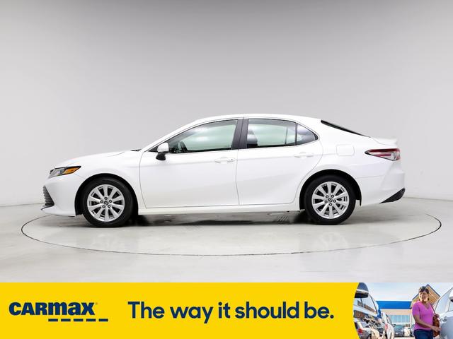 2018 toyota camry le