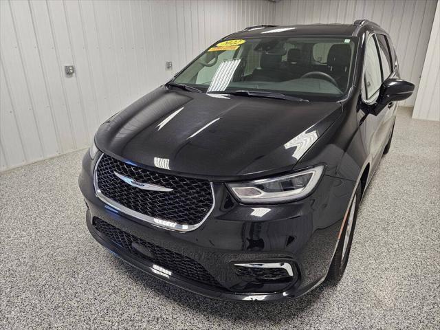 2022 chrysler pacifica touring l