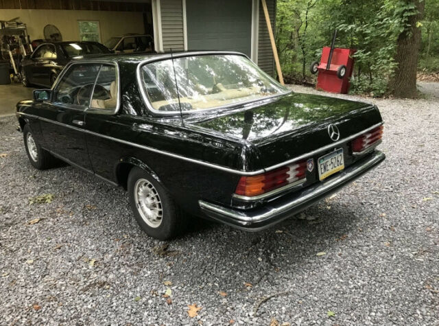 1983 mercedes-benz 230ce 165hp 4-cylinder gas 4-speed automatic rwd pa c84414