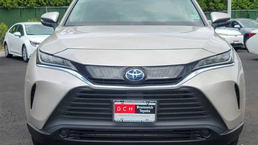 2021 toyota venza le