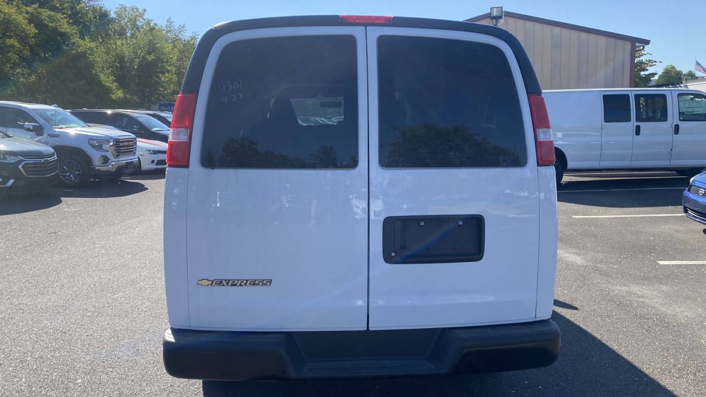 2024 chevrolet express ls 3500