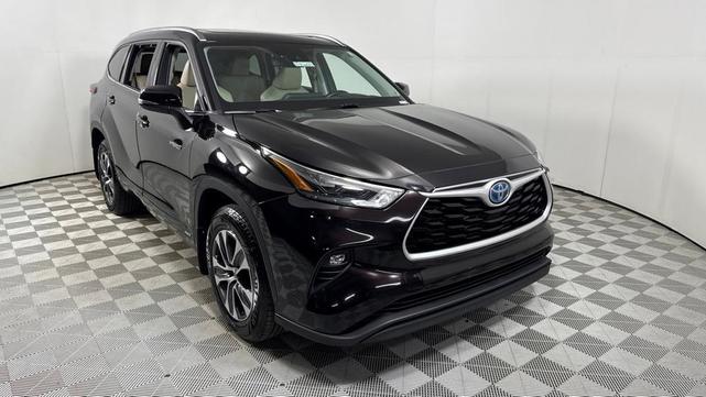 2021 toyota highlander hybrid xle