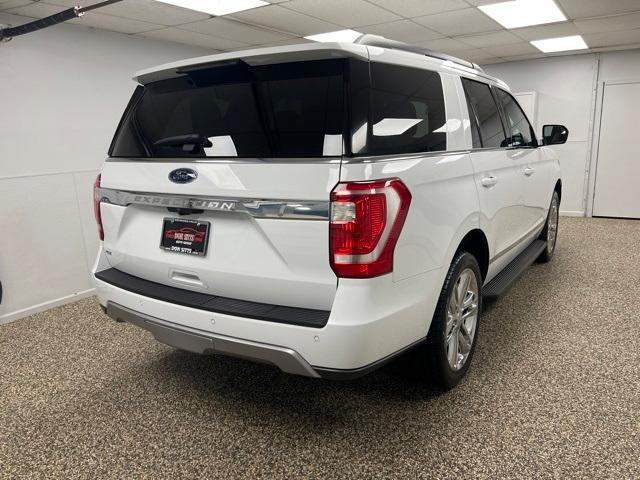 2021 ford expedition xlt