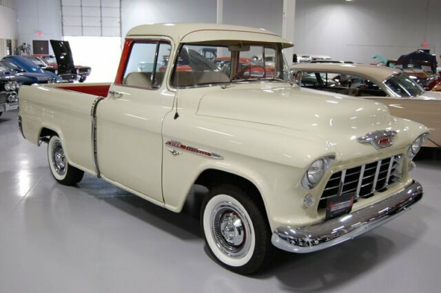 265 v-8 - 3 speed manual transmission - fiberglass box sides - rare