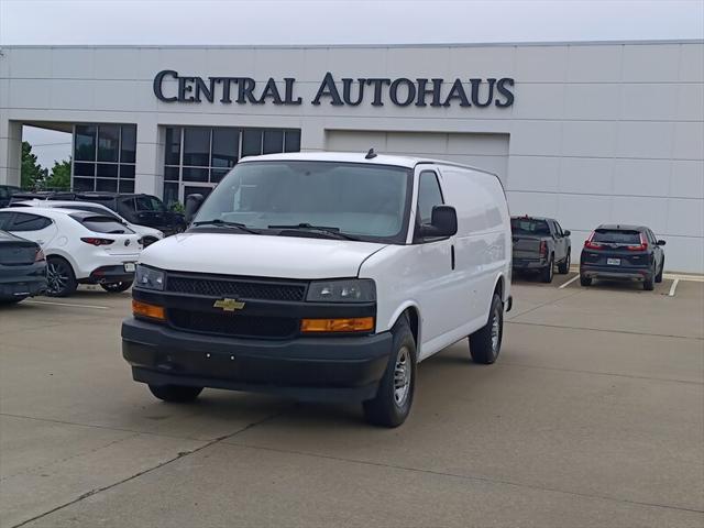 2021 chevrolet express 2500 rwd 2500 regular wheelbase wt