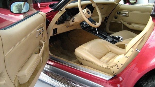 1980 chevrolet corvette,425 hp,383ci blue print engine,700 r4 trans,2500 miles