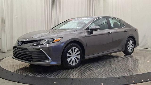 2022 toyota camry le