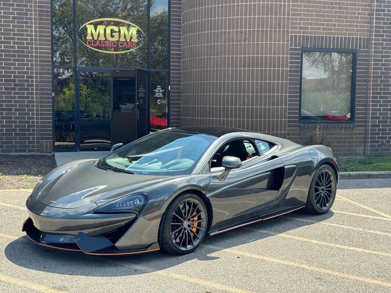 2018 mclaren 570 base 2dr coupe