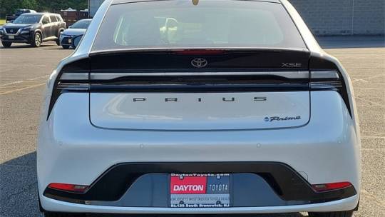 2023 toyota prius prime xse