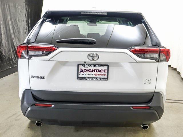 2023 toyota rav4 le