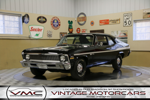 427 v8 - straight - perfect gaps - muncie 4 speed - bright, glossy paint
