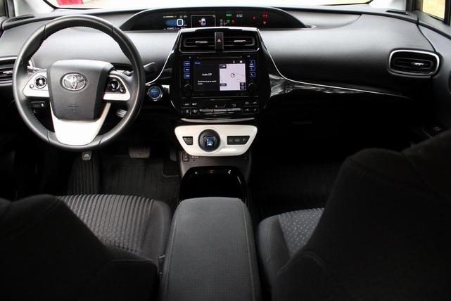 2017 toyota prius prime plus