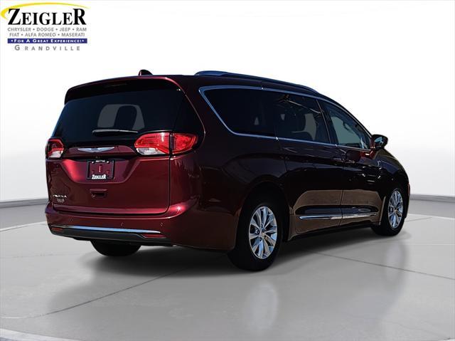 2019 chrysler pacifica touring l