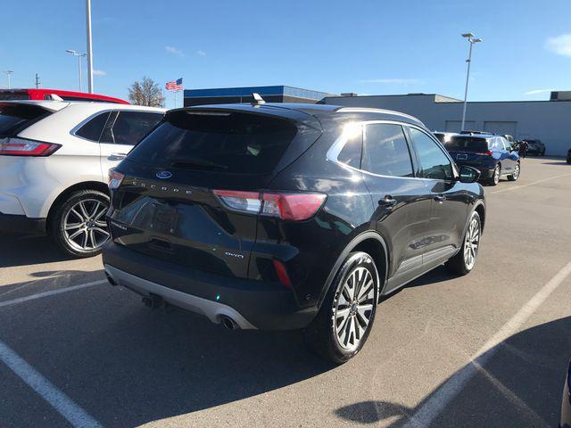 2021 ford escape titanium
