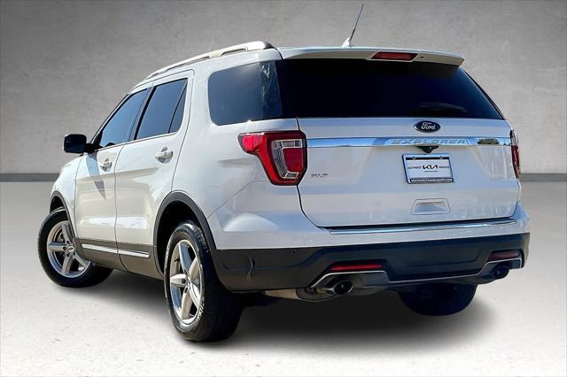 2018 ford explorer xlt