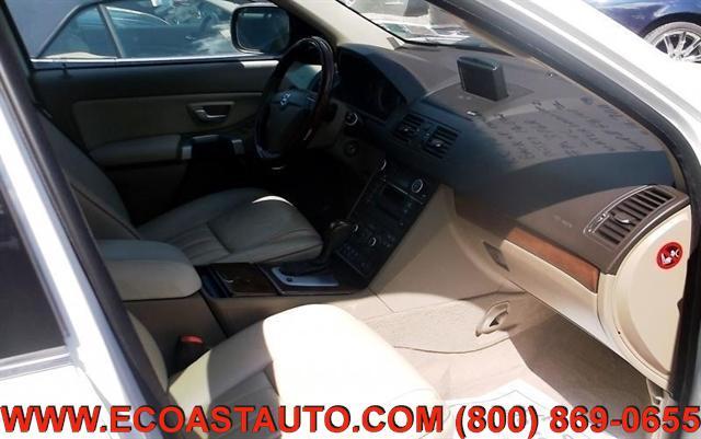 2011 volvo xc90 v8