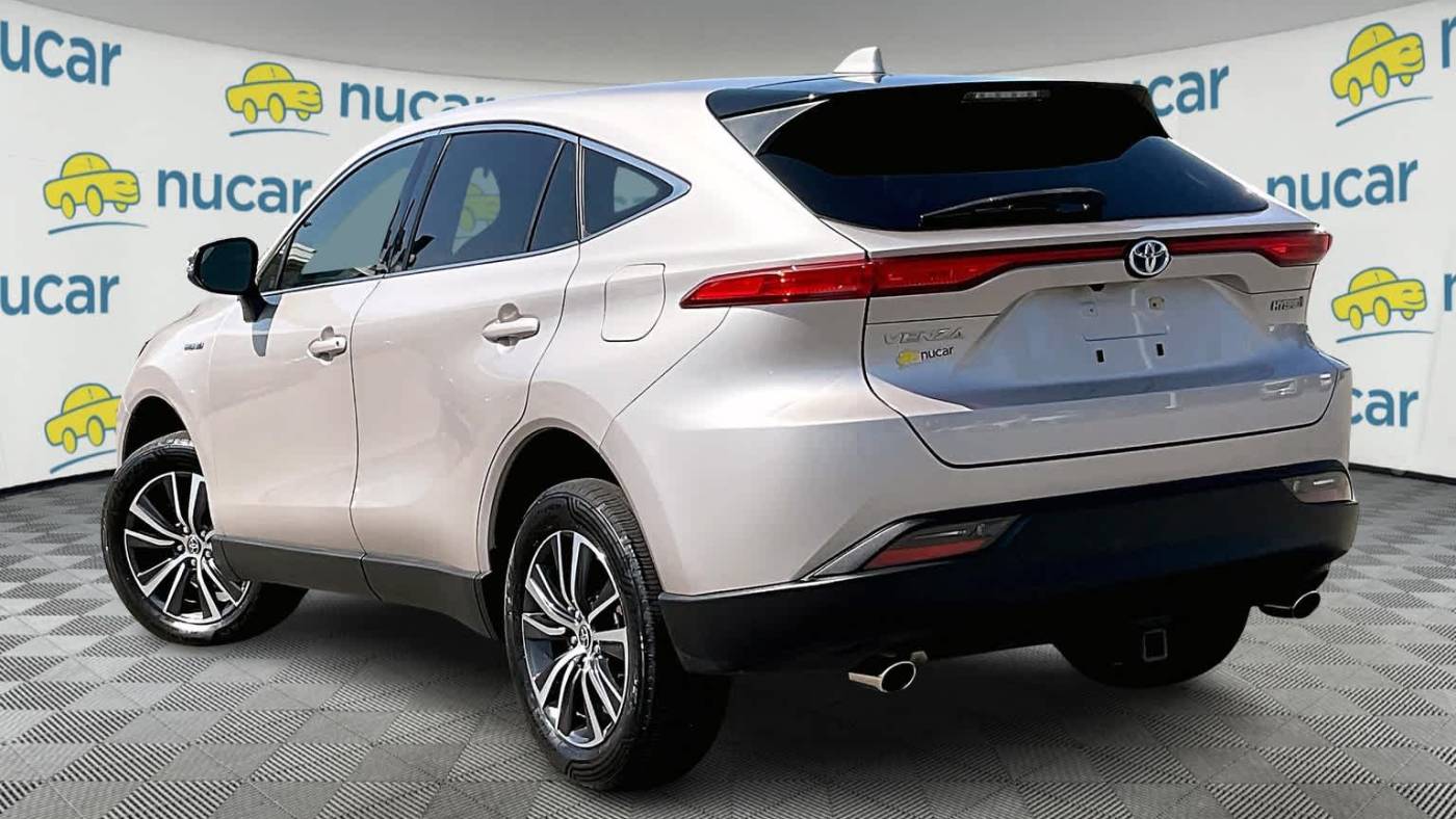 2021 toyota venza le