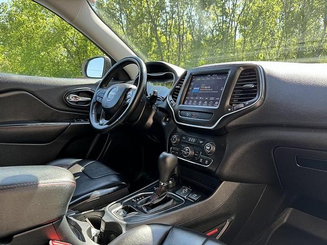 2019 jeep cherokee trailhawk