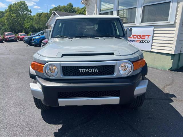 2014 toyota fj cruiser base